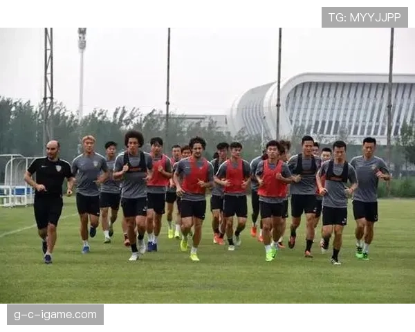 英超球队密集开展战术演练，积极备战新赛季状态显著回升