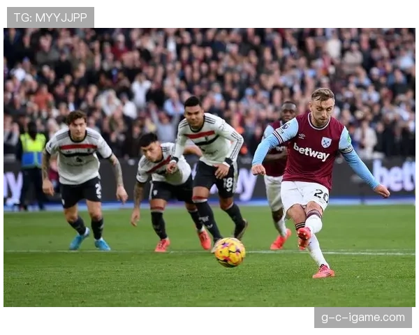 利桑德罗·马丁内斯再建奇功，助曼联强势攀升英超积分榜