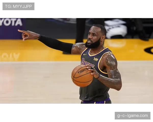 诺伊尔状态回暖，精准传球视野助力球队进攻提速